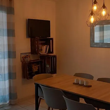 Maison Au Pin Nyaraló *